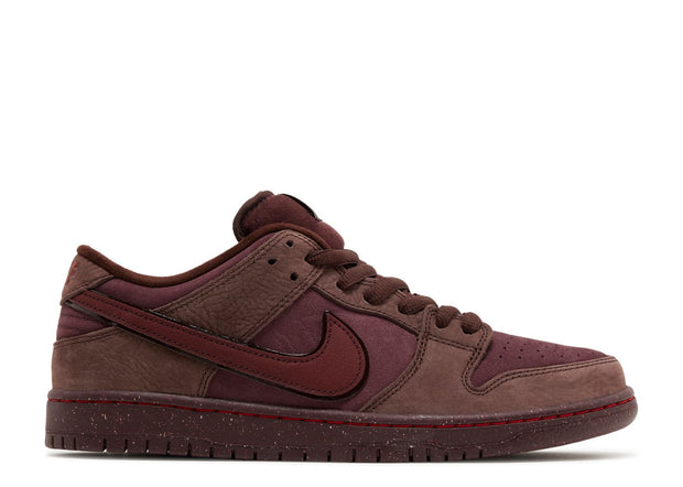 Nike Dunk Low SB 'City Of Love Burgundy Crush'