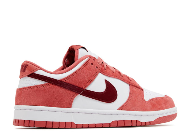 Nike Dunk Low WMNS 'Valentine's Day'