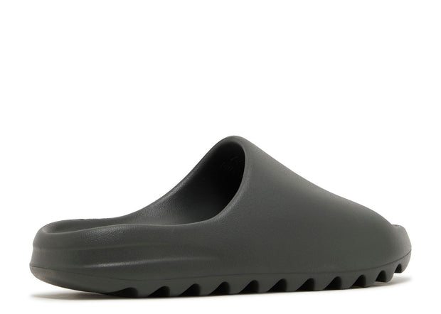 Yeezy Slides 'Dark Onyx'